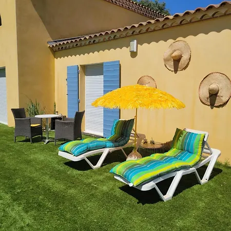 Quarto em Acomodações Particulares Villa De Charme Avec Piscine, Sans Vis A Vis, Vue Sur Les Vignes Et Oliviers *
